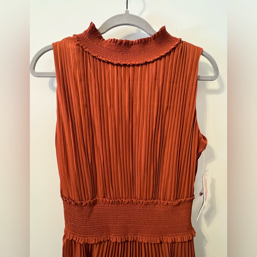 NWT - Nanette pleated sleeveless smock neck midi dress - burnt orange size 10